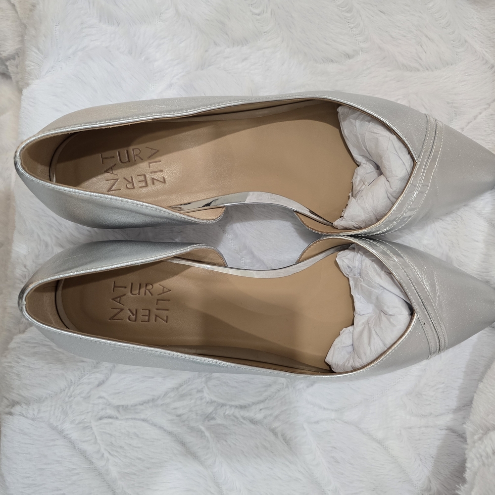 Naturalizer Silver Pointed Toe Women's Flats - Metallic D'Orsay Style, Size 10 - Picture 3 of 9